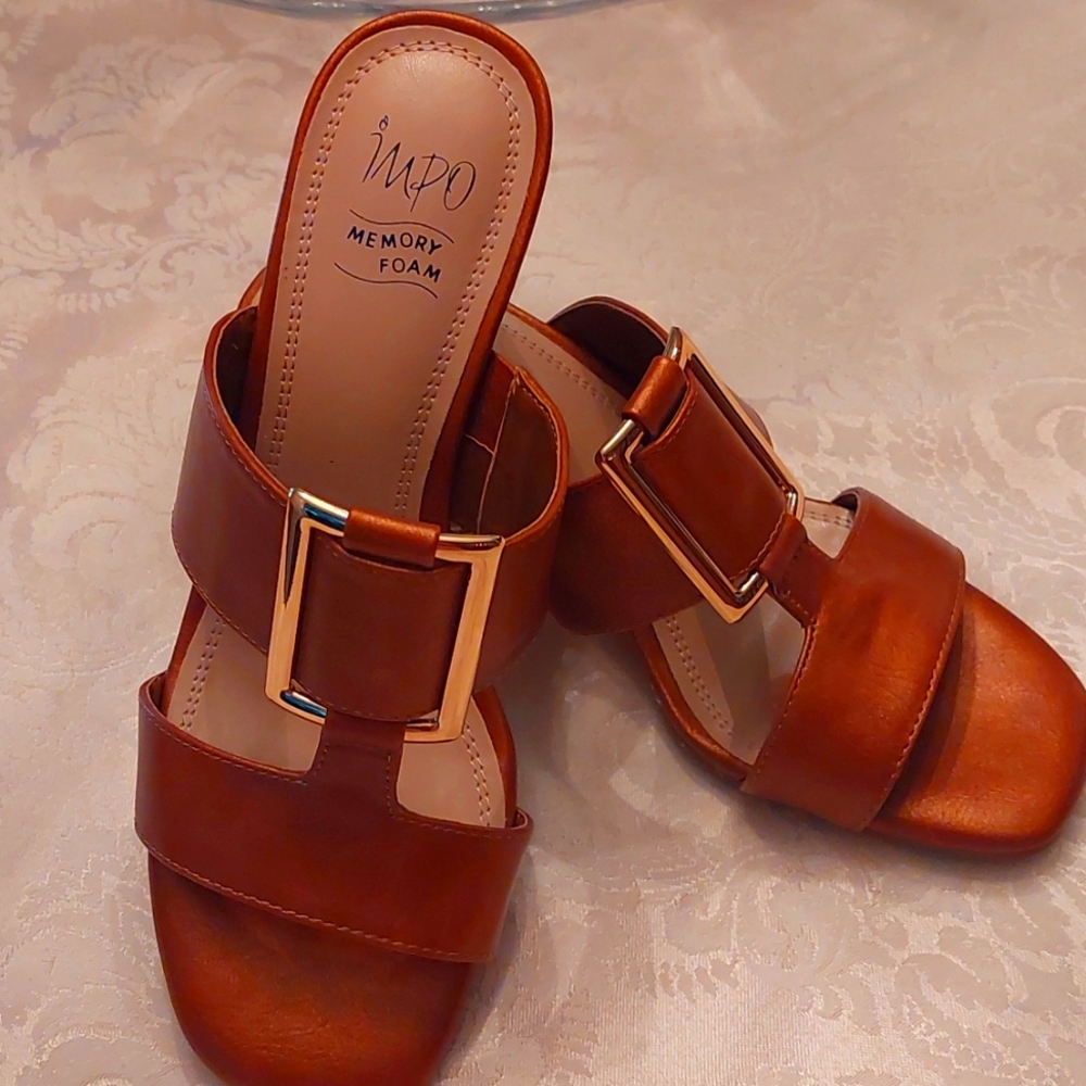 Sandles